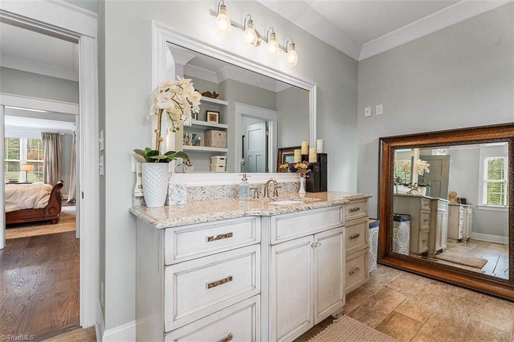 5405 Briardenn Court