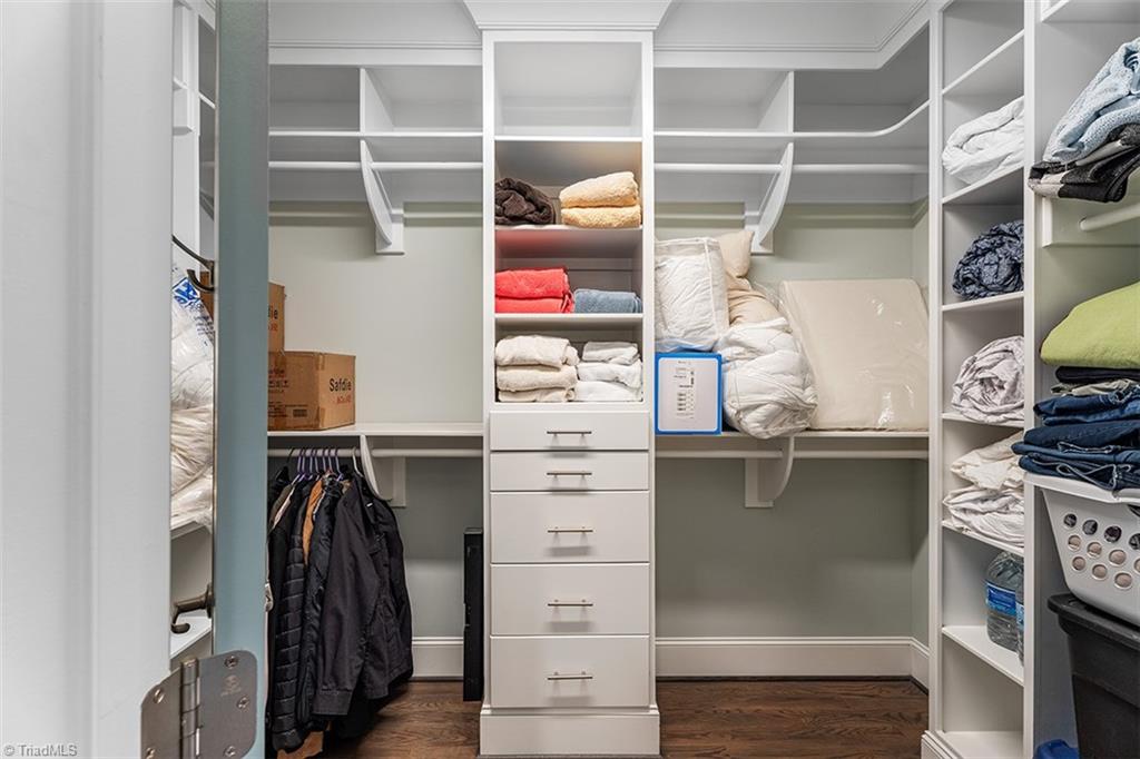 5405 Briardenn Court