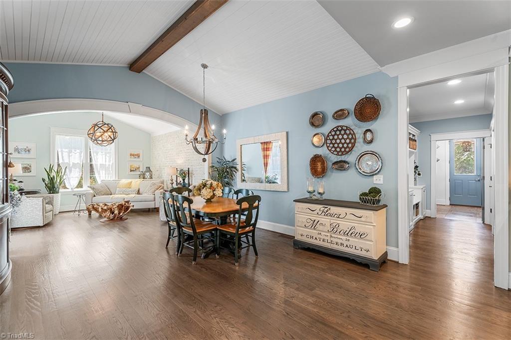 5405 Briardenn Court