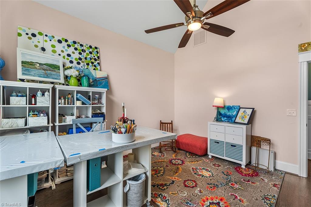 5405 Briardenn Court