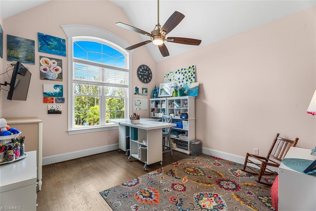 5405 Briardenn Court