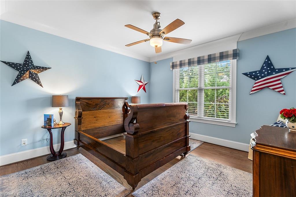 5405 Briardenn Court