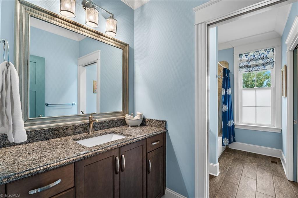 5405 Briardenn Court