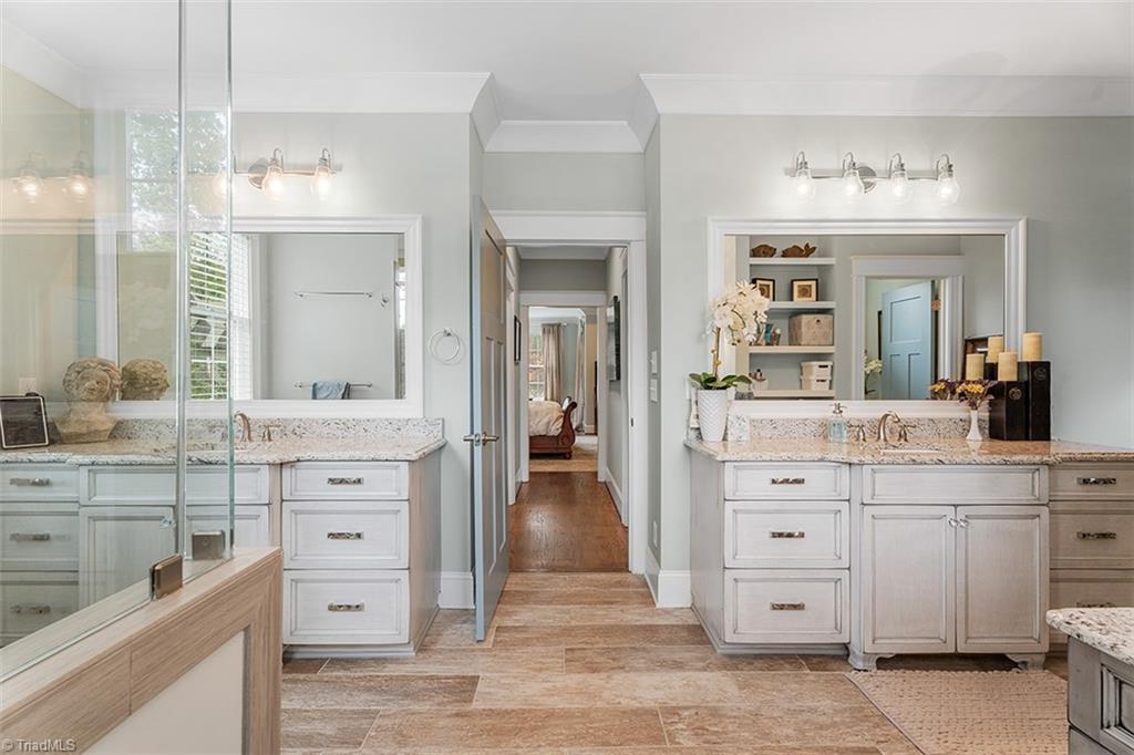 5405 Briardenn Court