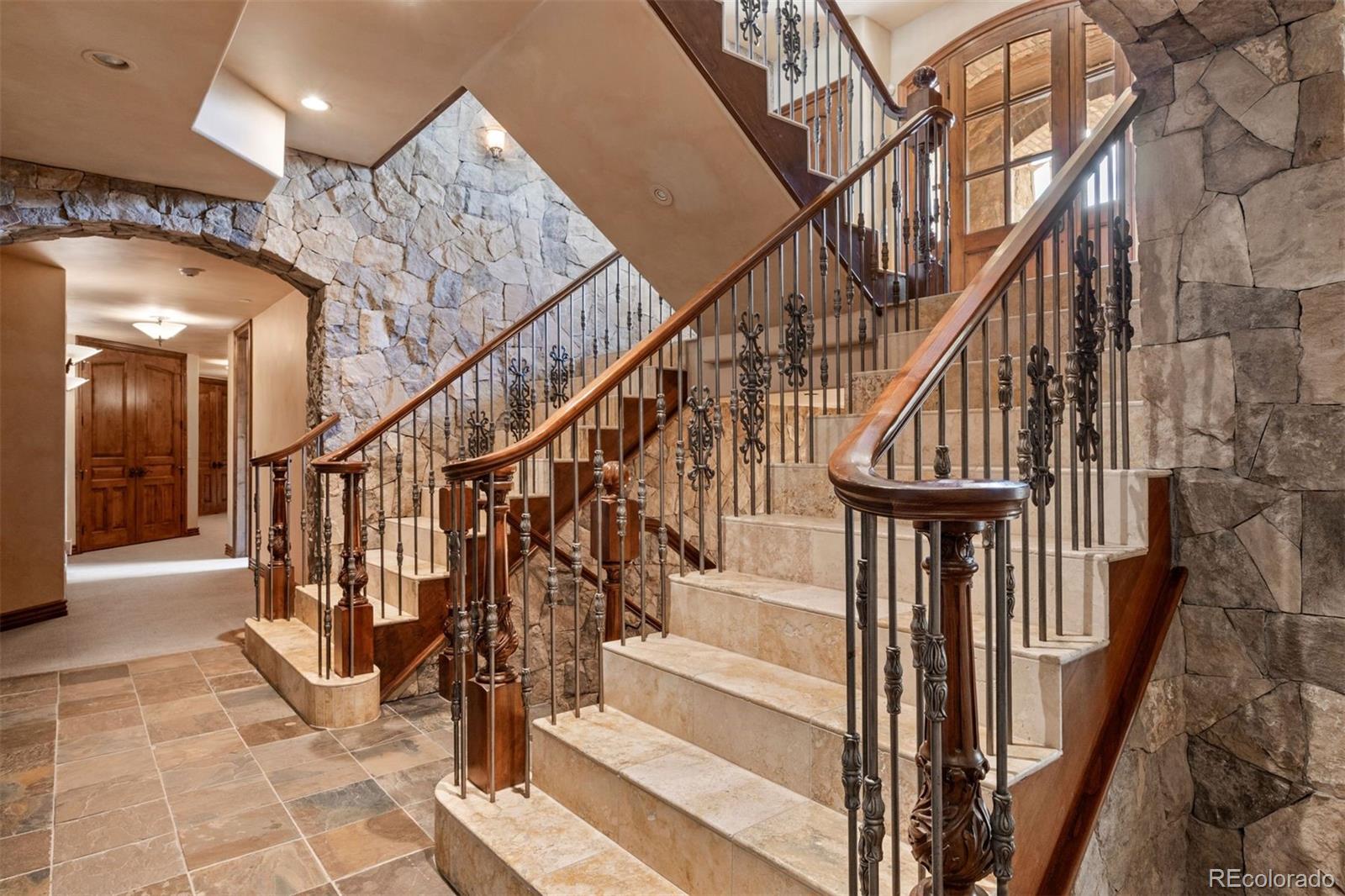 1033 Anaconda Drive