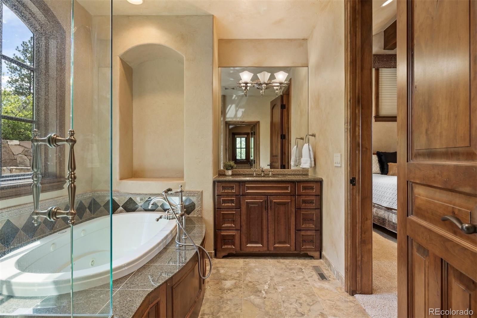 1033 Anaconda Drive