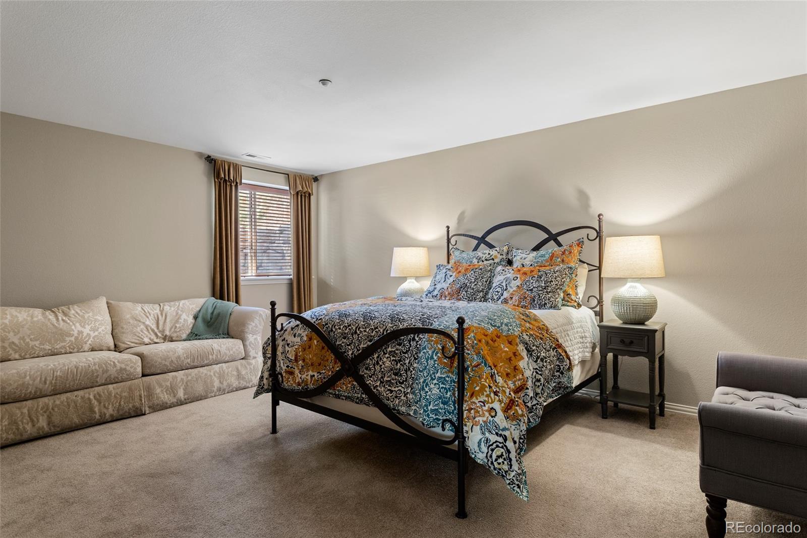 3302 Country Club Parkway