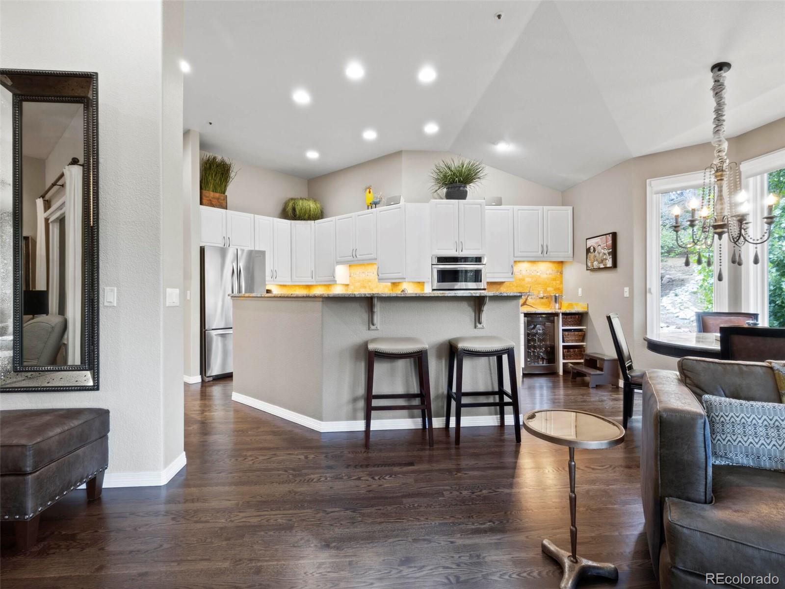 3218 Country Club Parkway