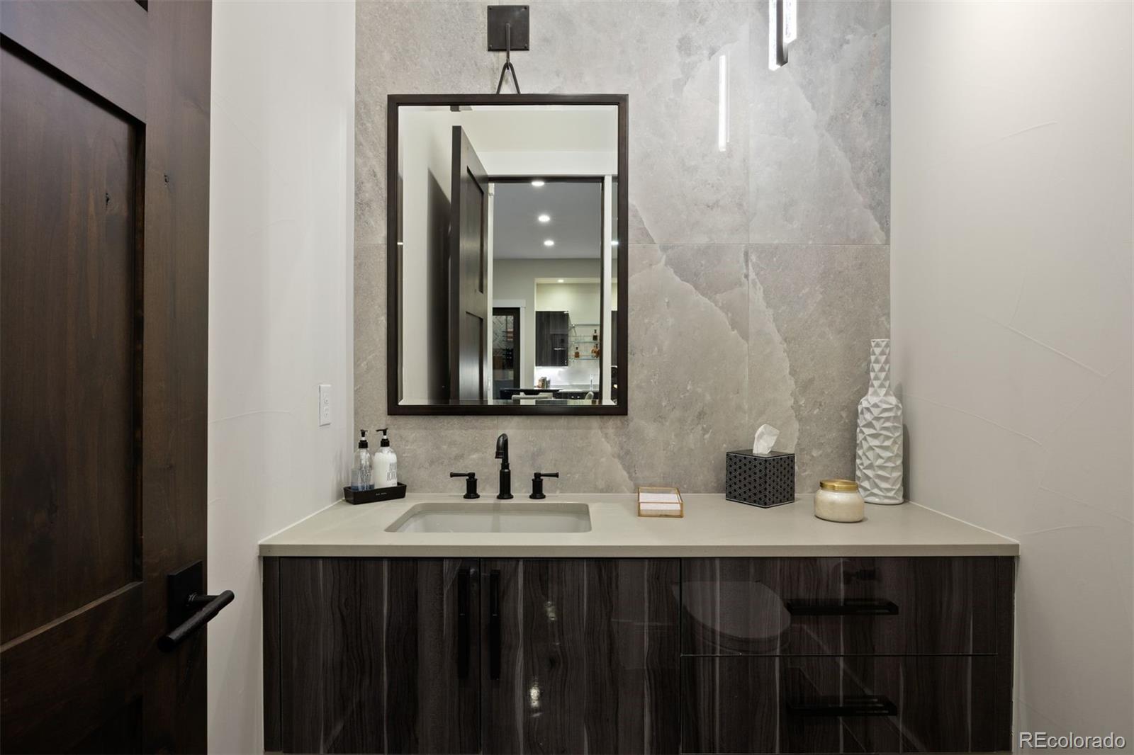 948 Country Club Parkway