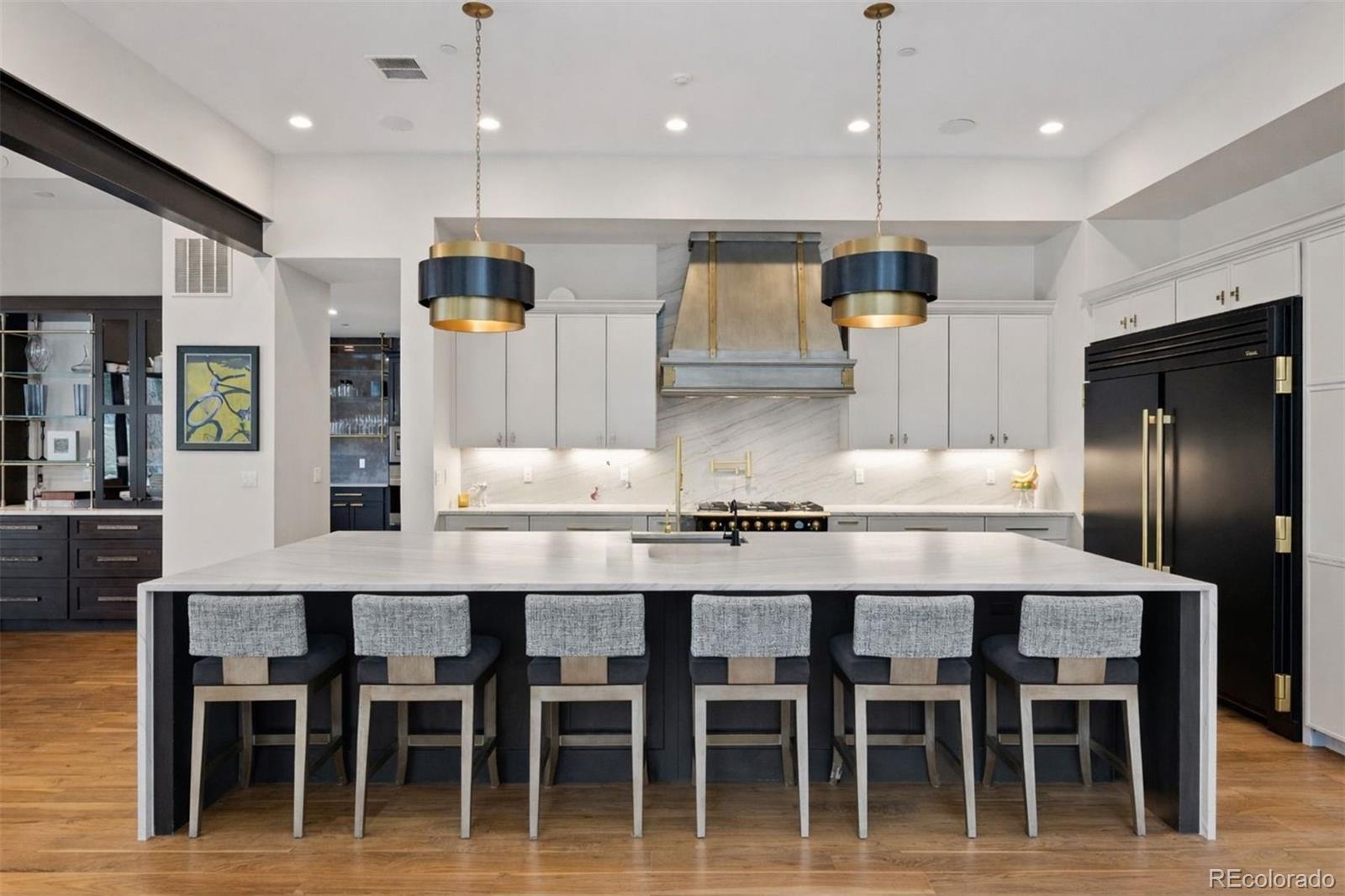 948 Country Club Parkway