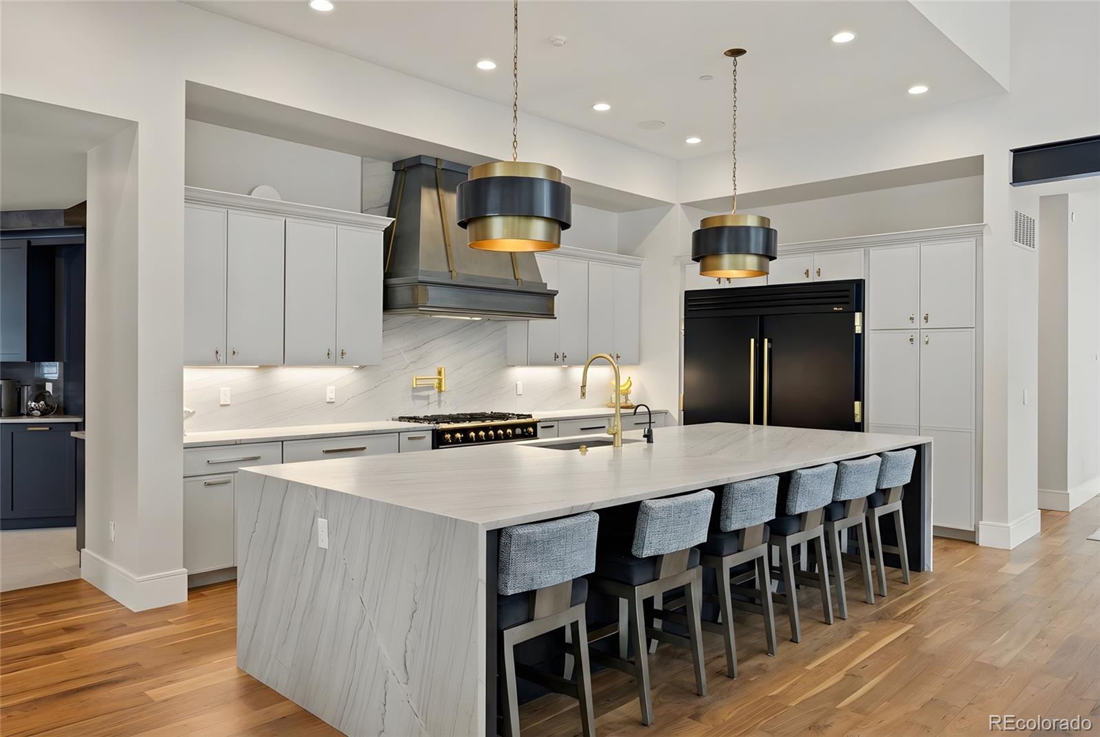 948 Country Club Parkway