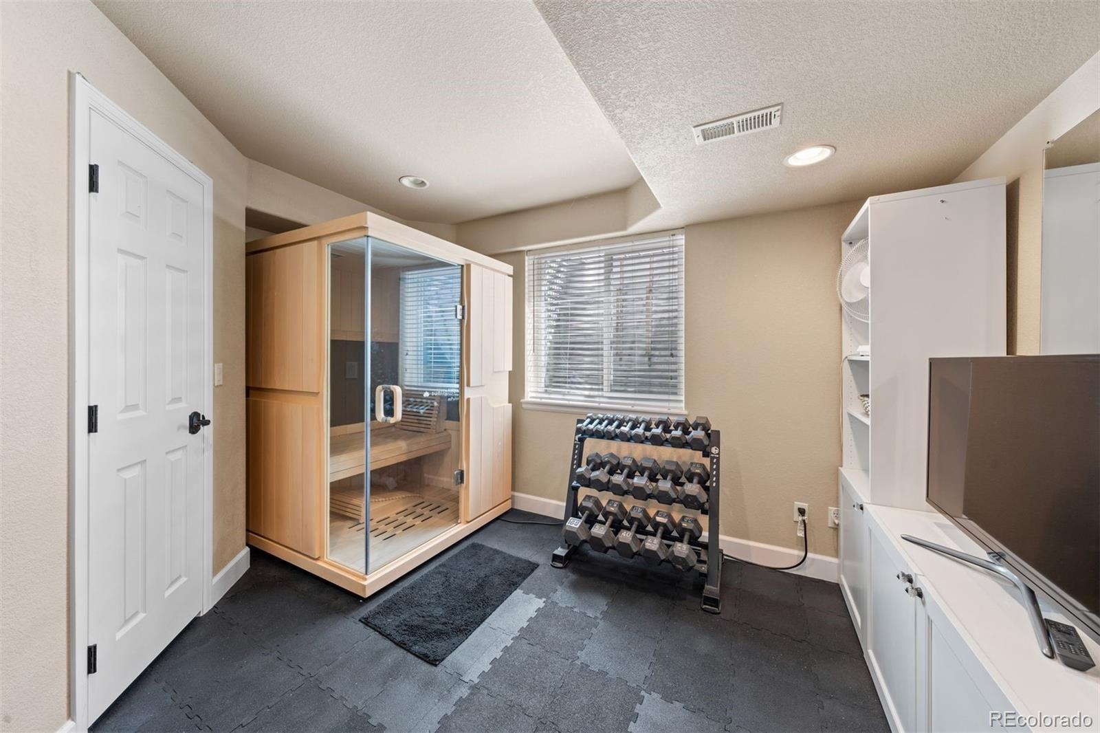 10289 Dan Court
