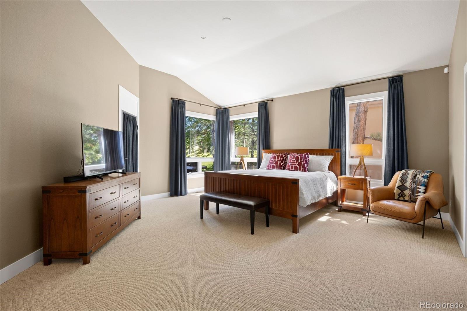3209 Country Club Parkway