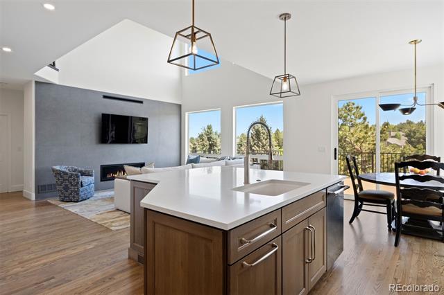 1098 Berganot Trail