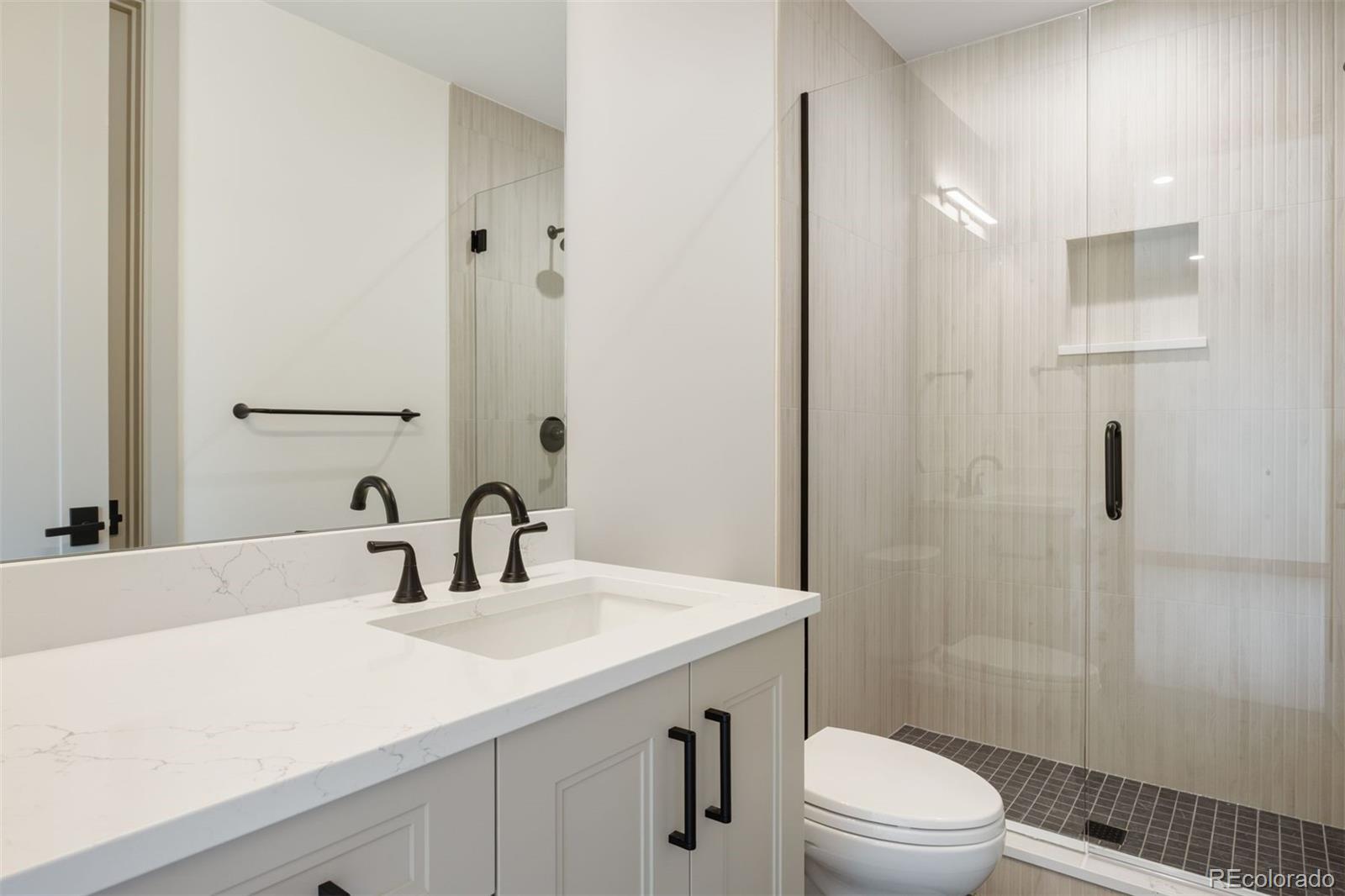 6194 Oxford Peak Lane