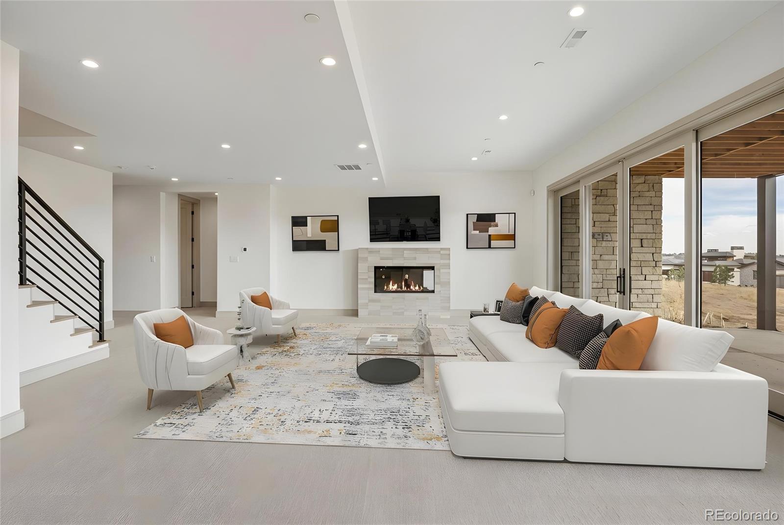 6194 Oxford Peak Lane