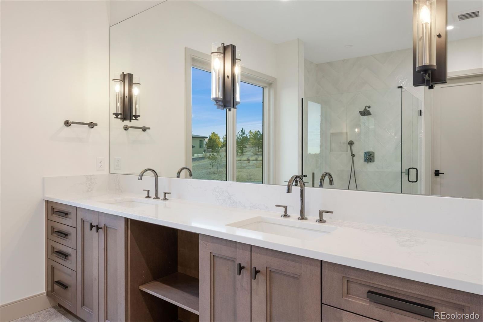 6194 Oxford Peak Lane