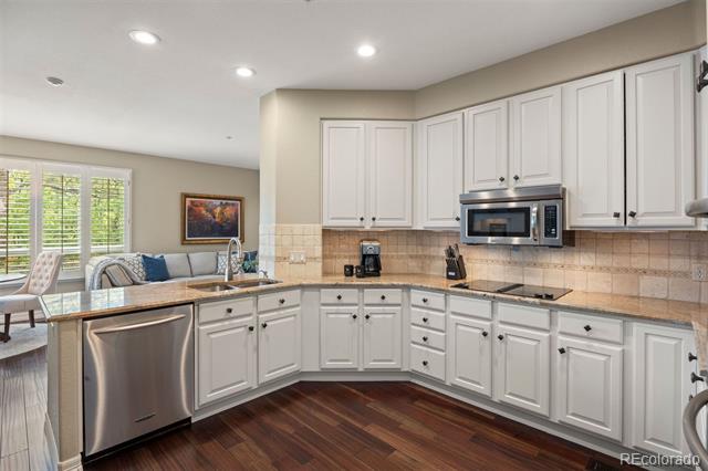 3208 Country Club Parkway