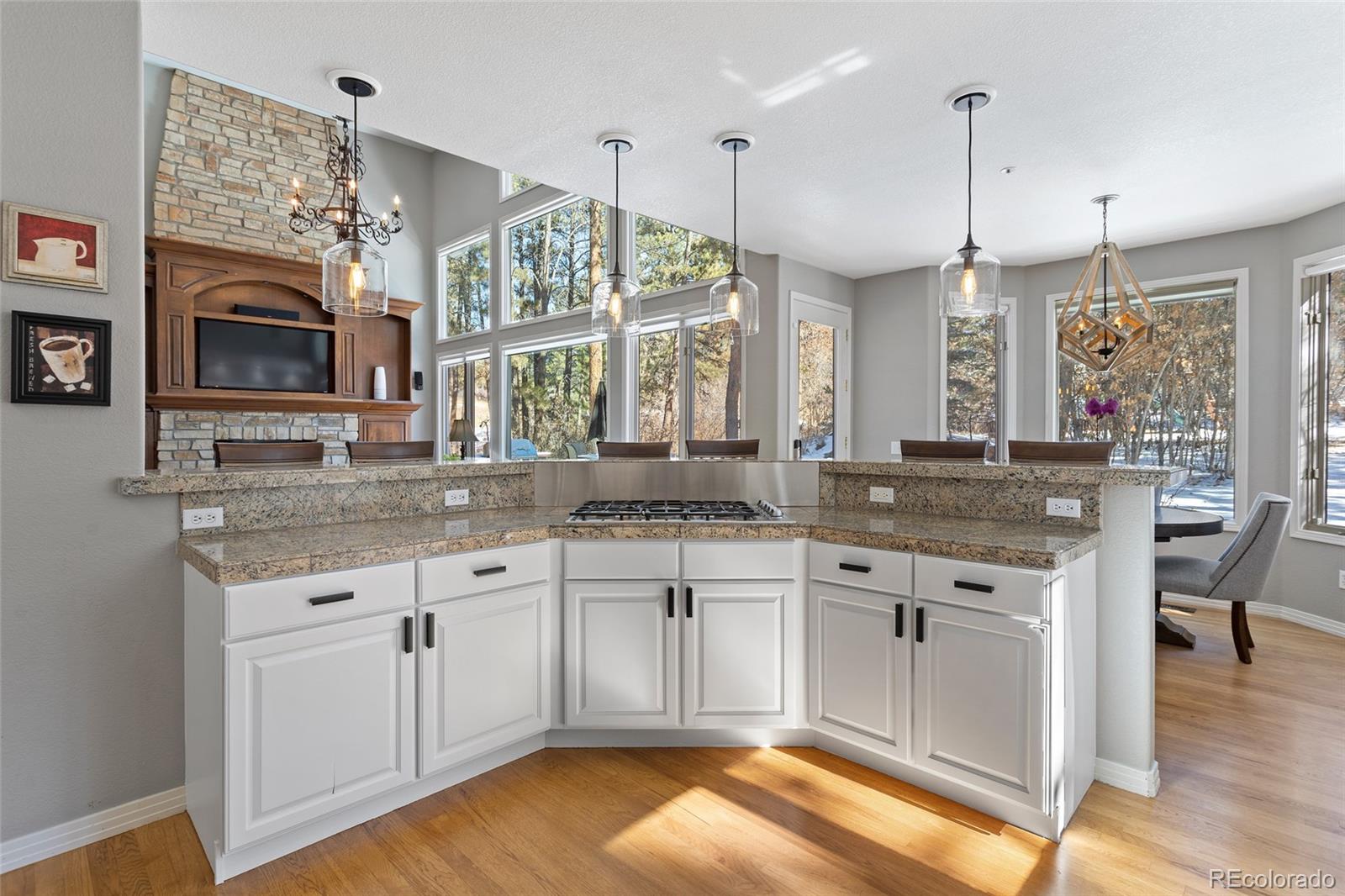 440 Saxon Place