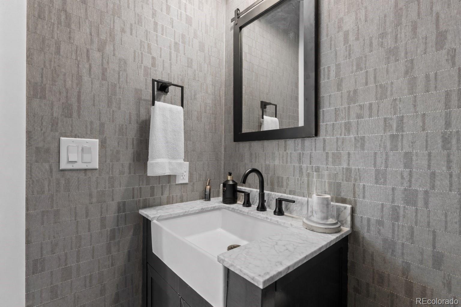 4517 Silver Cliff Court