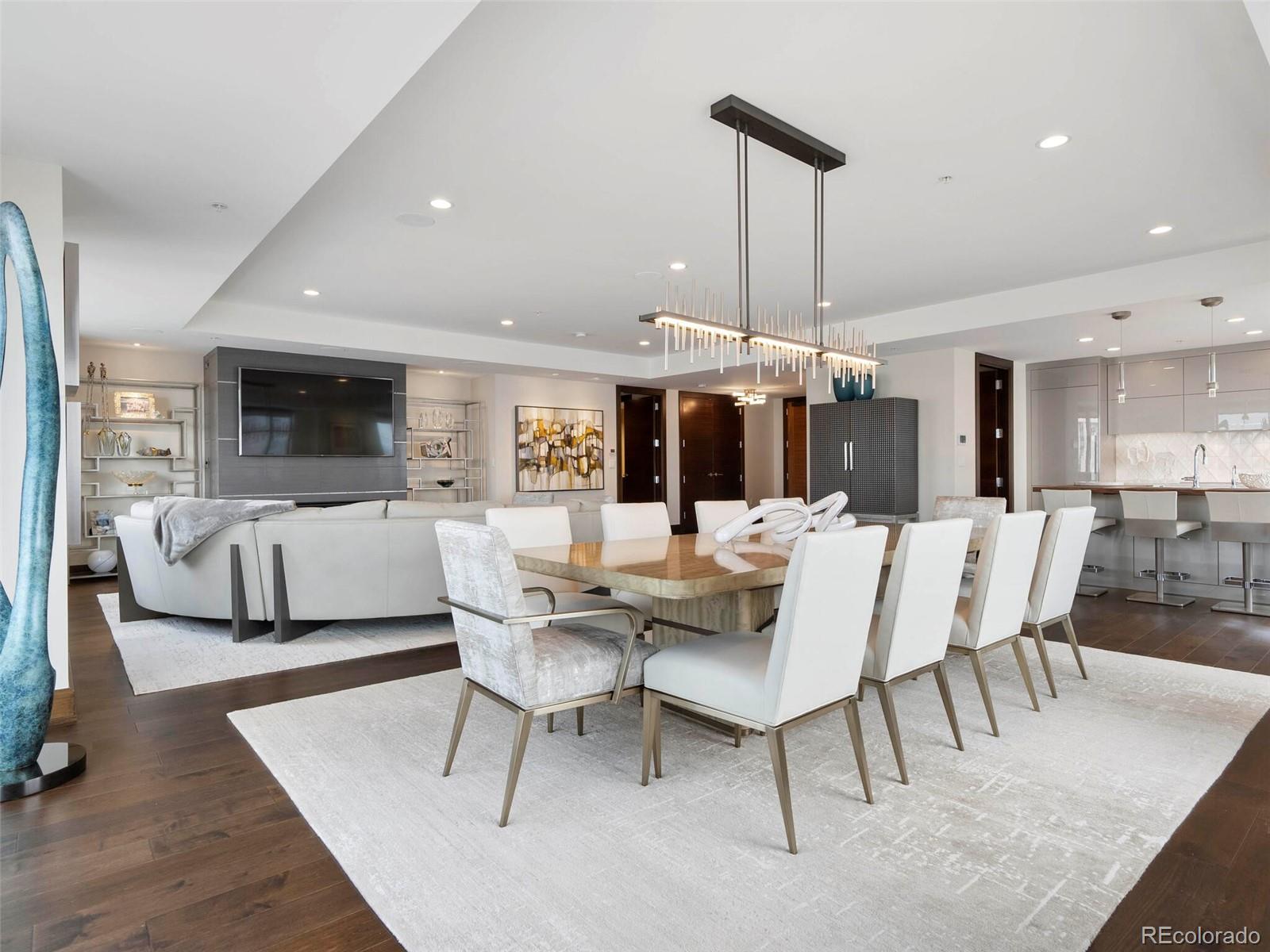 1133 14th Street Unit: 2120