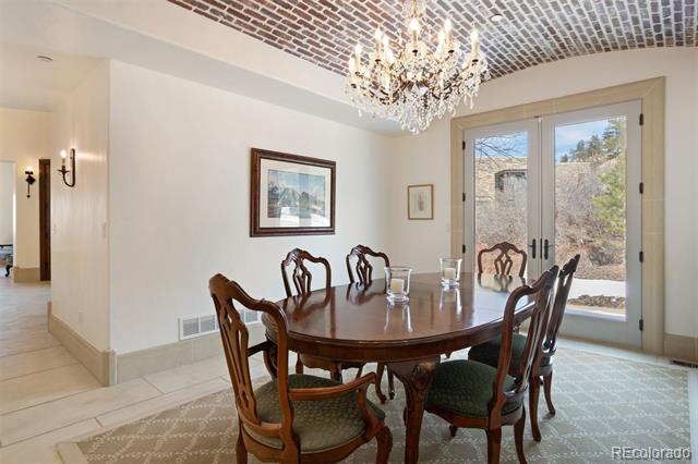 1043 Meteor Place