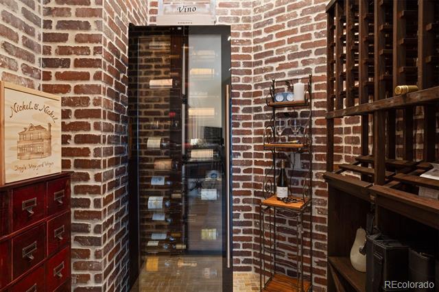 1043 Meteor Place