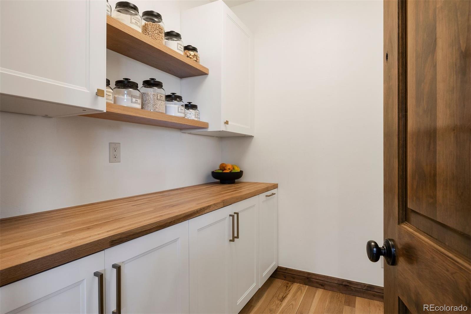 5845 Amber Ridge Drive