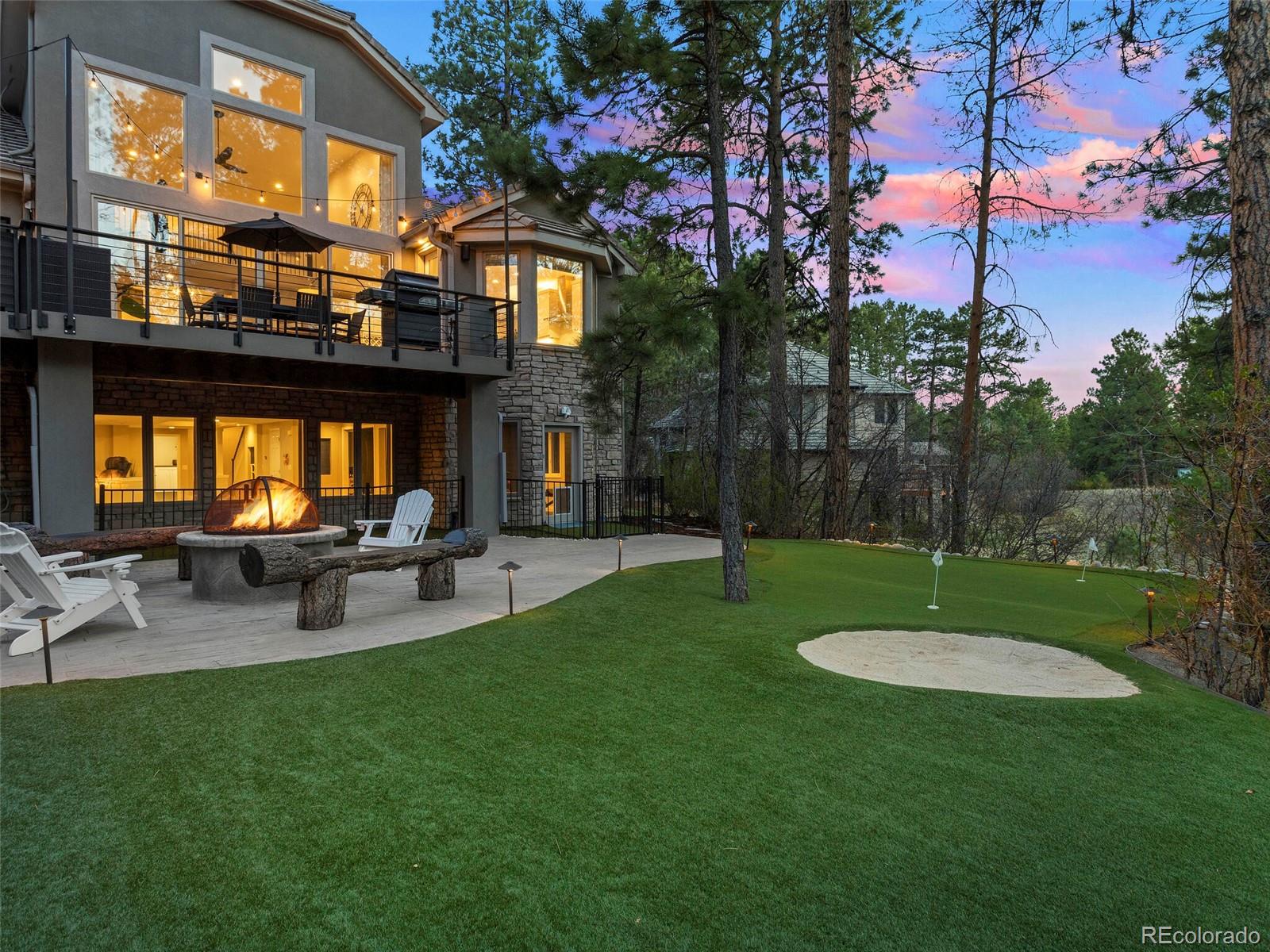 445 Saxon Place