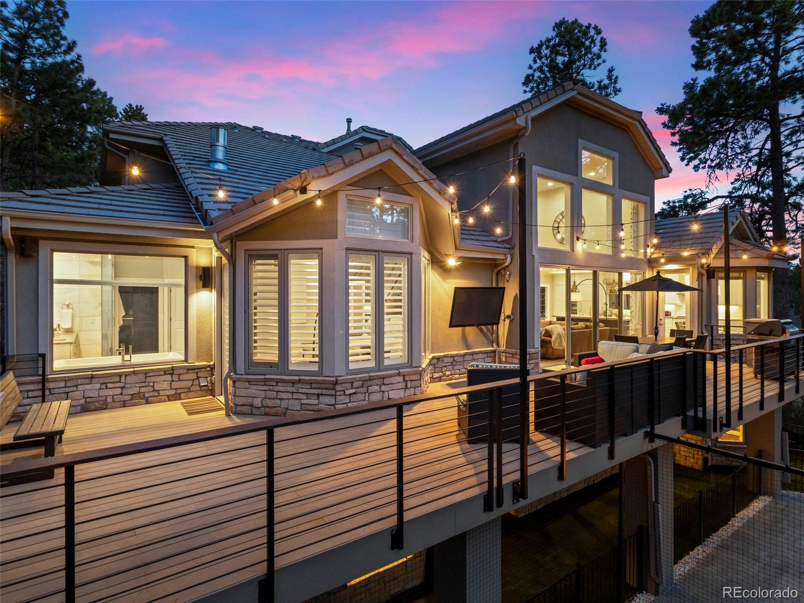 445 Saxon Place