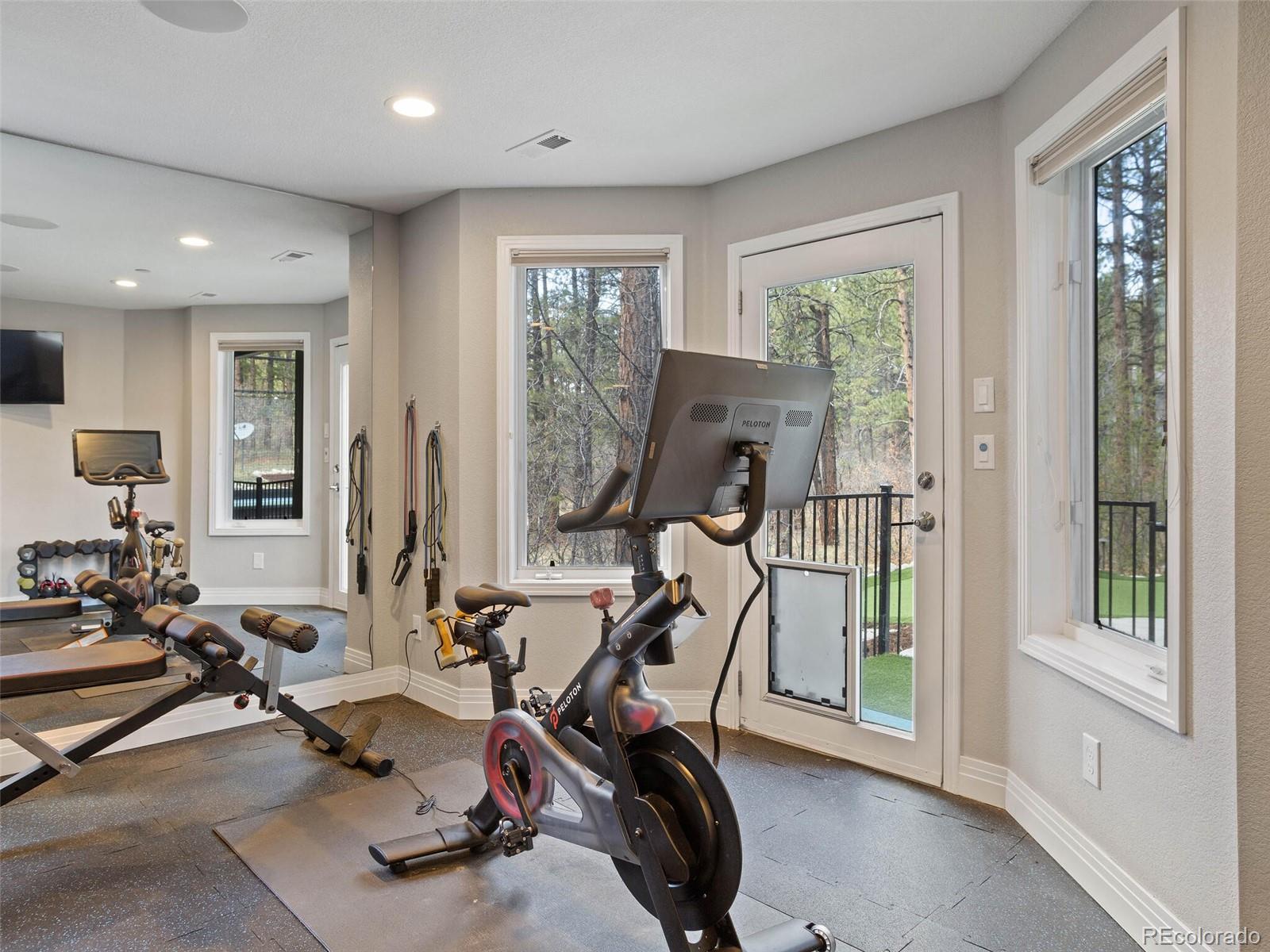 445 Saxon Place