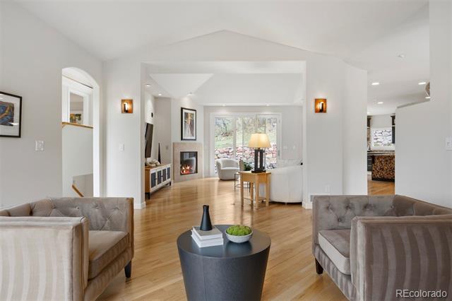 15 Castle Pines Drive