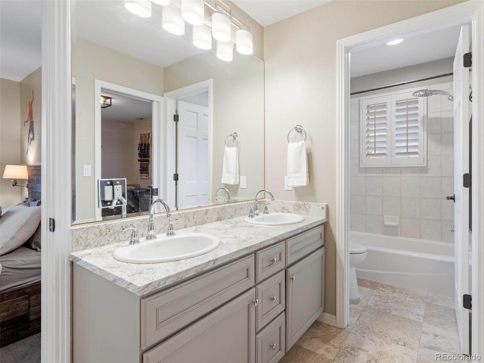 10132 Prestwick Trail