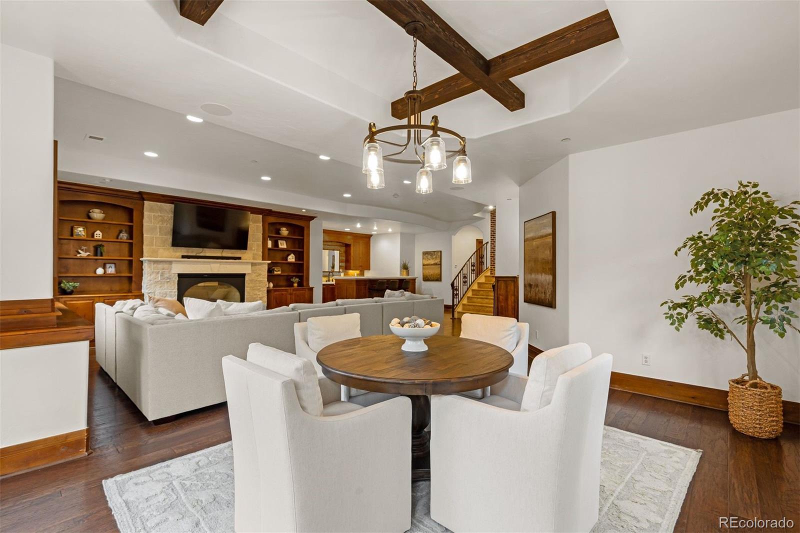 1043 Meteor Place