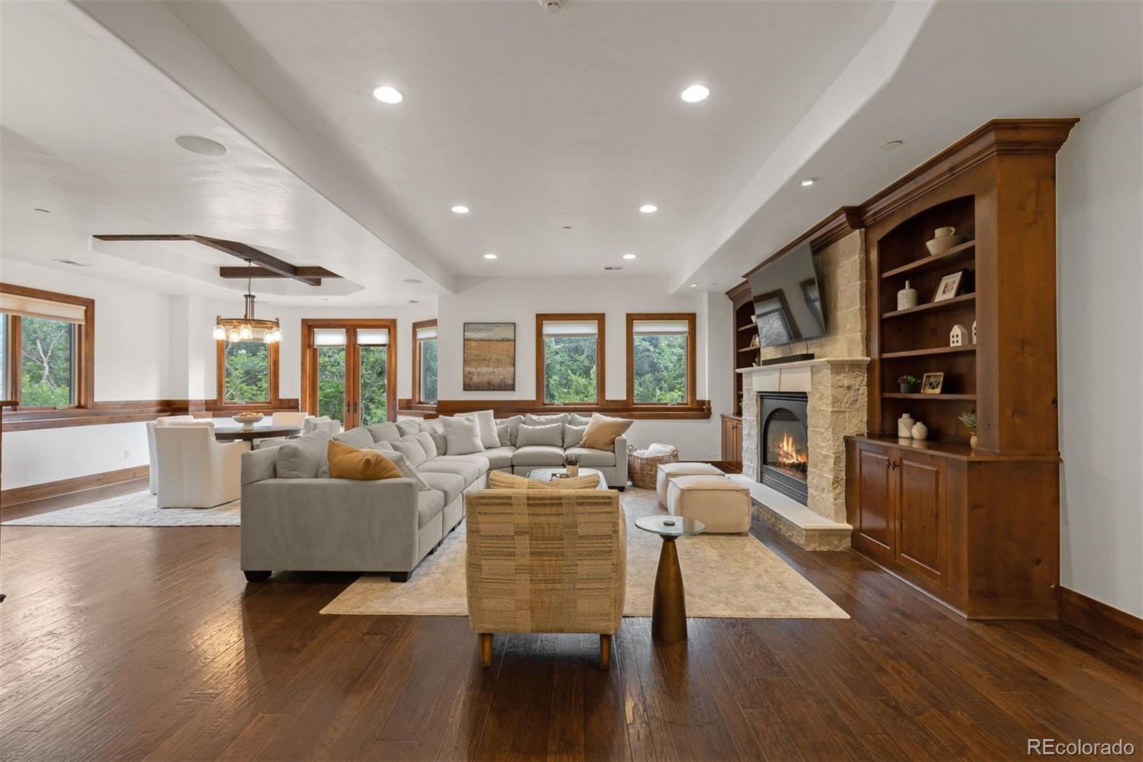 1043 Meteor Place