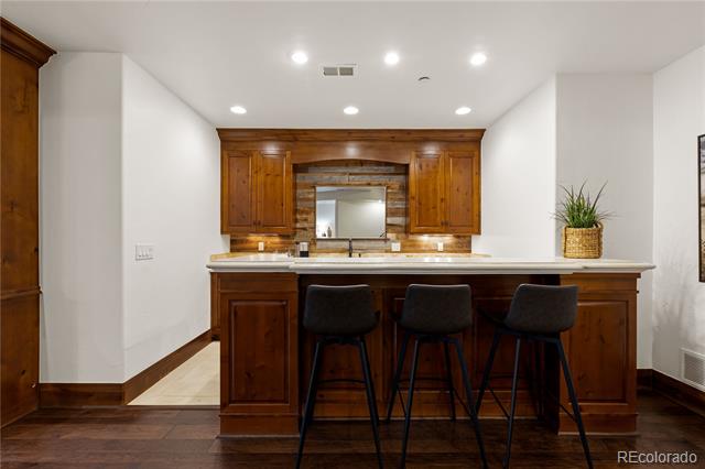 1043 Meteor Place