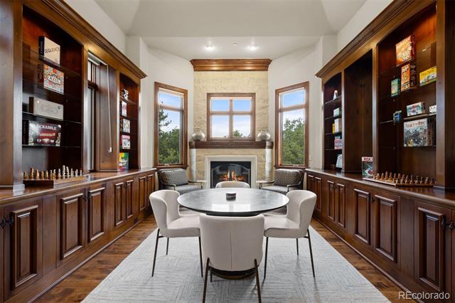 1043 Meteor Place