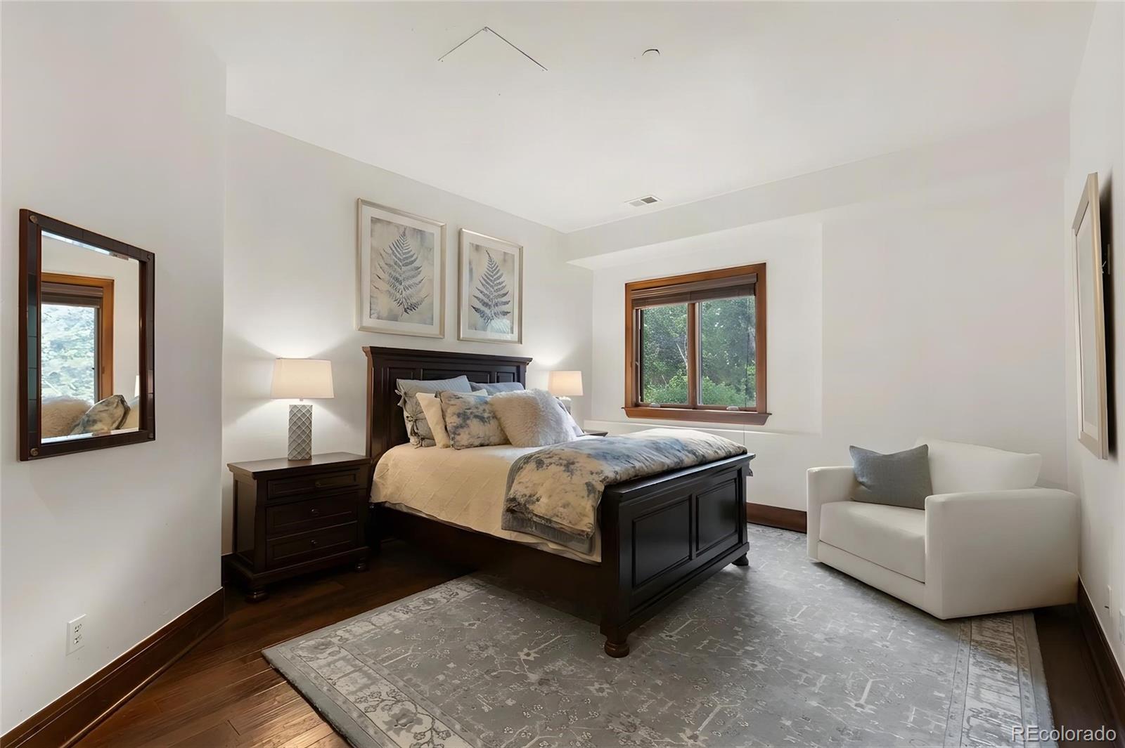 1043 Meteor Place