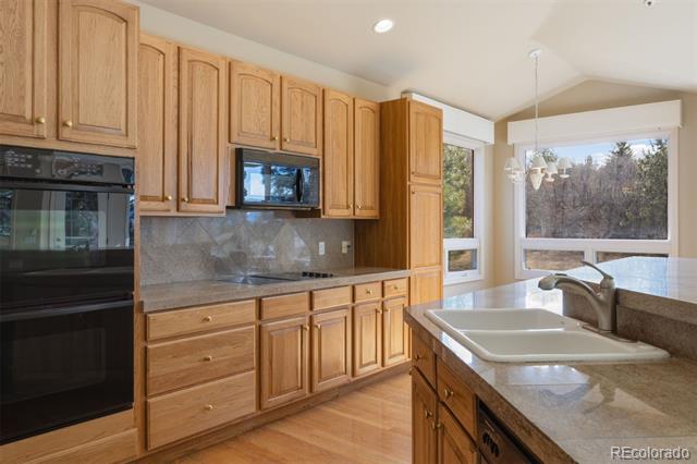 3202 Country Club Parkway