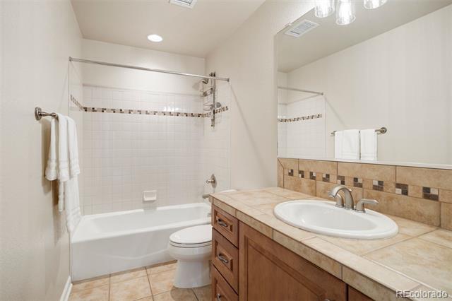 6301 Ellingwood Point Place