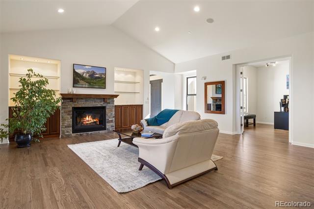 6301 Ellingwood Point Place
