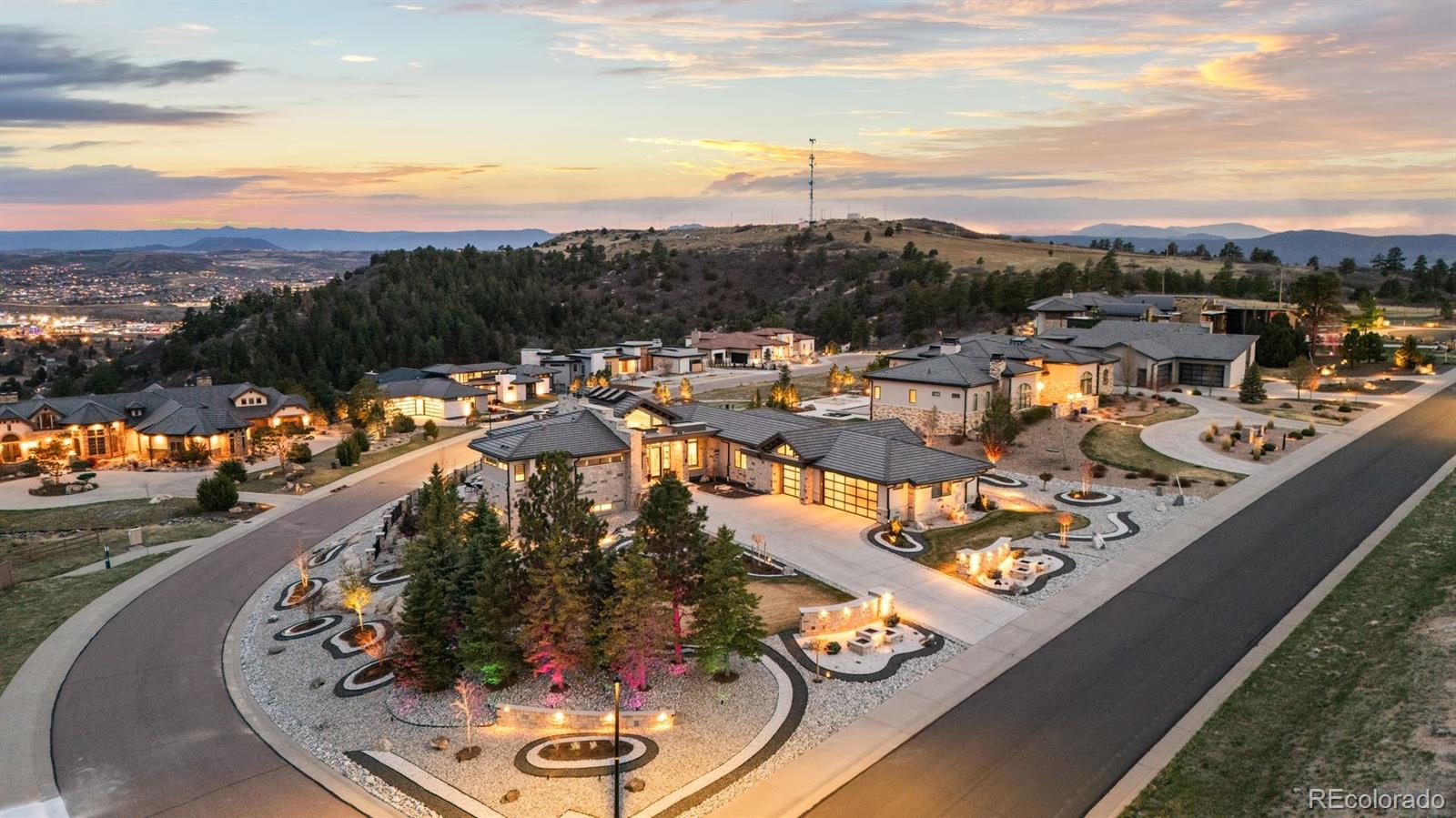 7436 Sapphire Pointe Boulevard