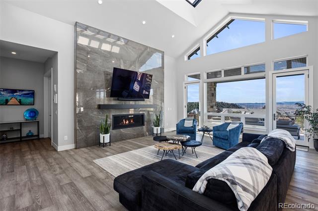 7436 Sapphire Pointe Boulevard