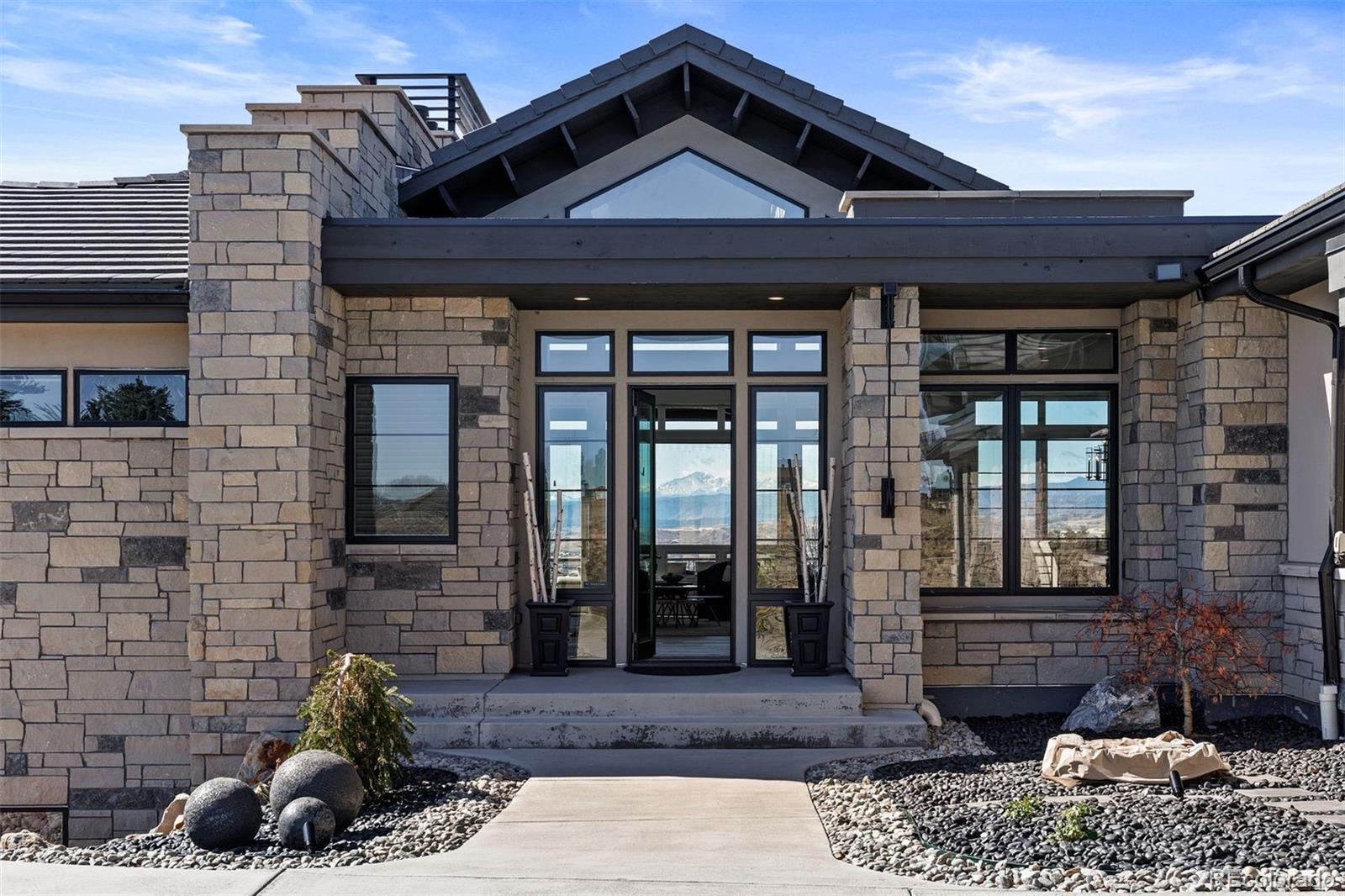 7436 Sapphire Pointe Boulevard