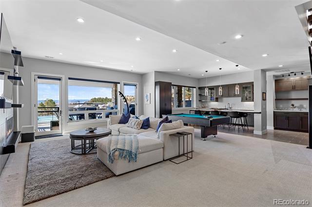7436 Sapphire Pointe Boulevard