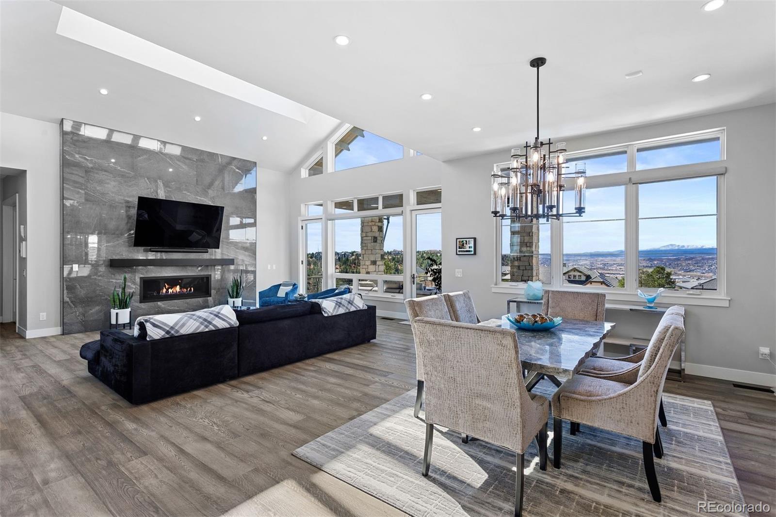 7436 Sapphire Pointe Boulevard