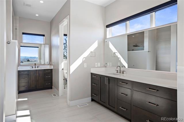 7436 Sapphire Pointe Boulevard