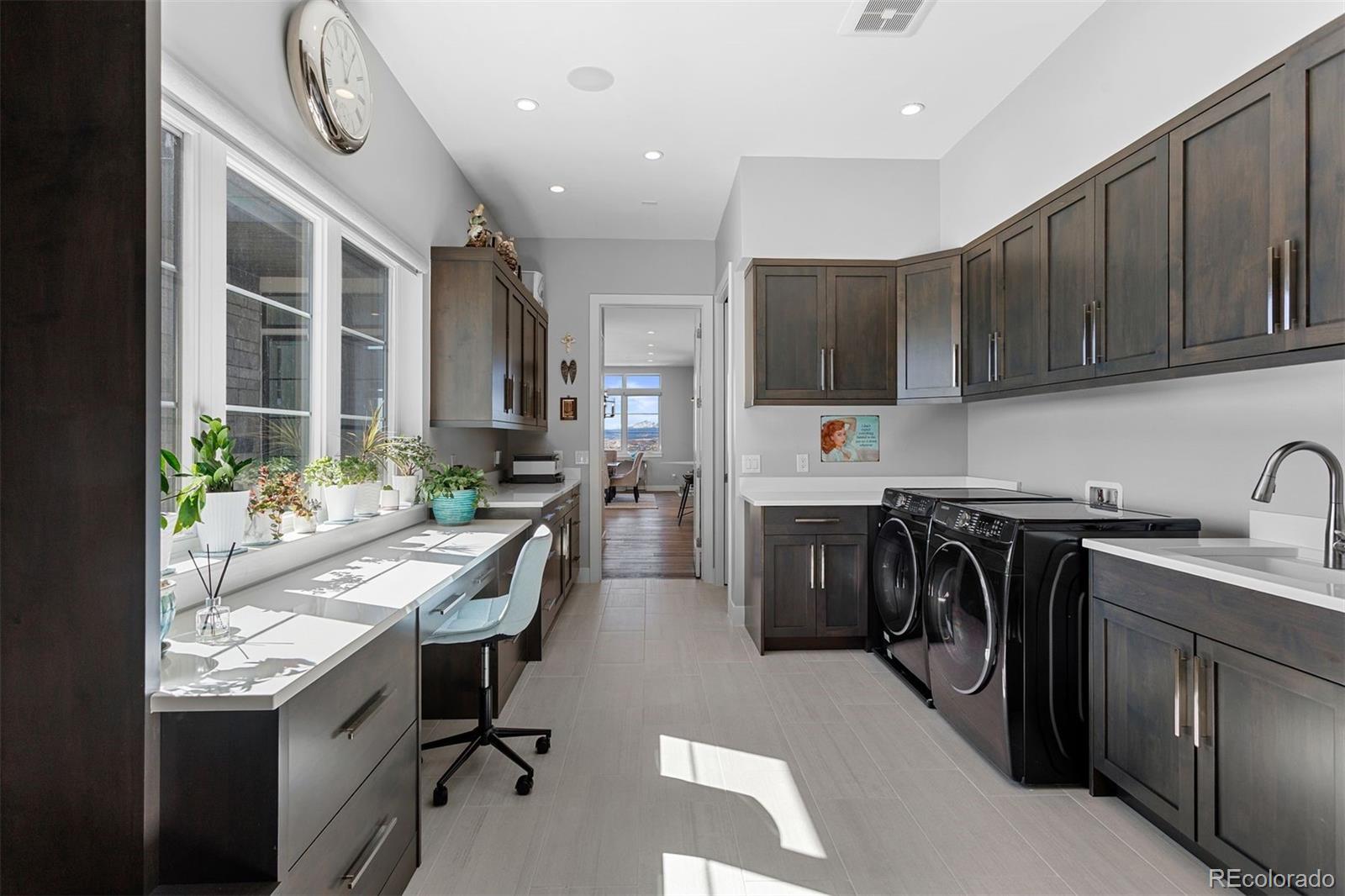 7436 Sapphire Pointe Boulevard