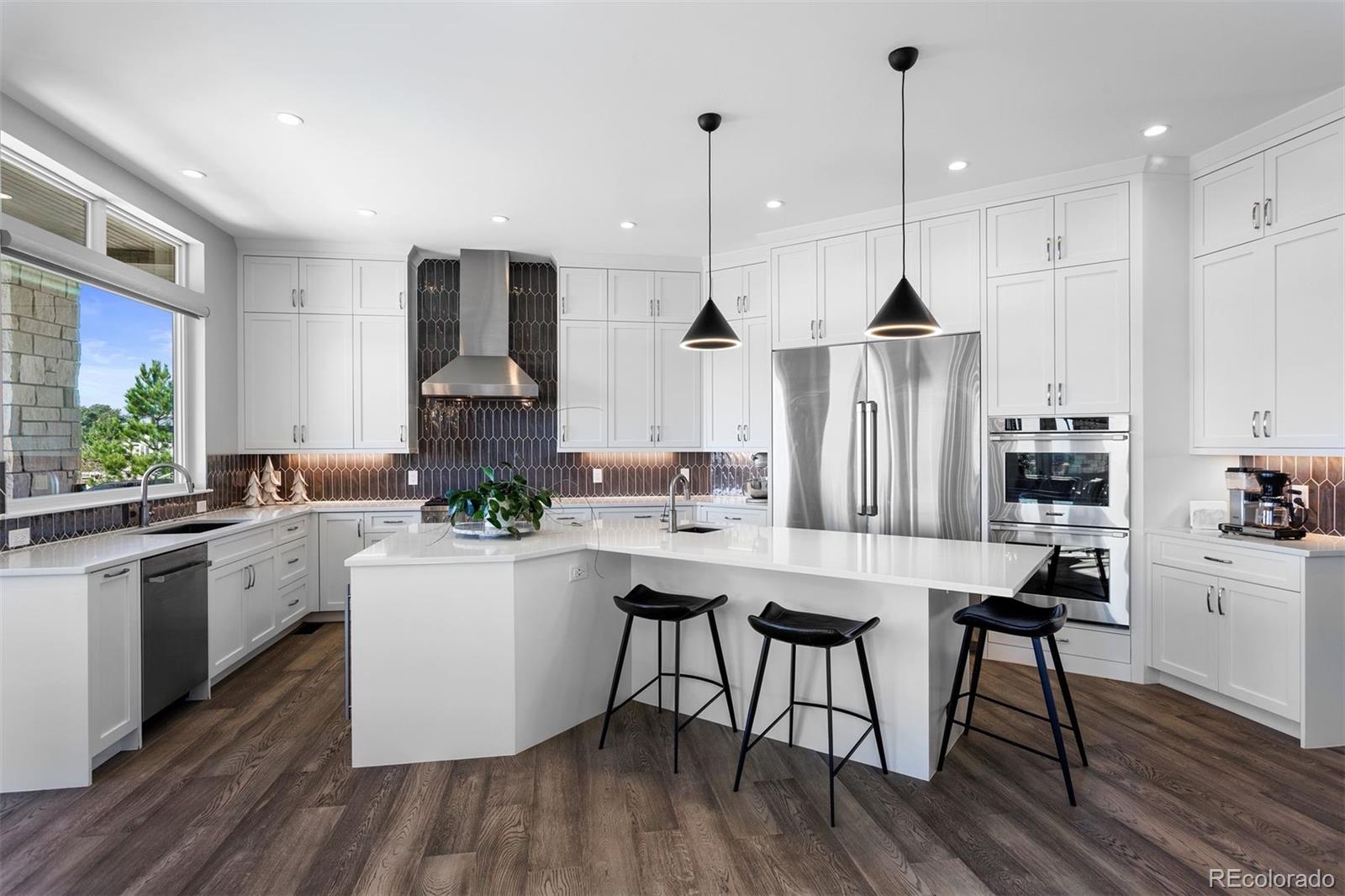 7436 Sapphire Pointe Boulevard