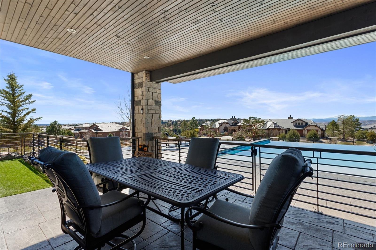 7436 Sapphire Pointe Boulevard